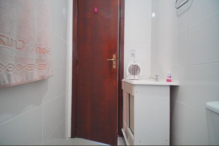 Casa de condomínio à venda com 100m², 2 quartos e 1 vagaBanheiro