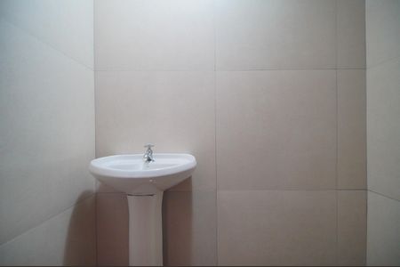 Casa de condomínio à venda com 100m², 2 quartos e 1 vagaLavabo