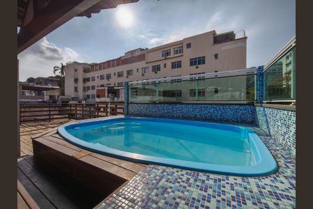 Casa à venda com 146m², 4 quartos e 3 vagasPiscina