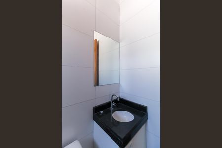 Banheiro de apartamento à venda com 1 quarto, 40m² em Vila Diva (zona Leste), São Paulo