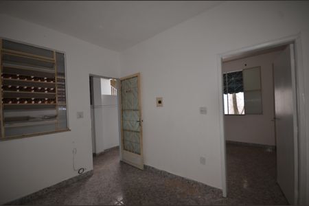 Sala de casa para alugar com 1 quarto, 55m² em Campo Grande, Rio de Janeiro