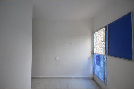 Sala de casa para alugar com 1 quarto, 55m² em Campo Grande, Rio de Janeiro