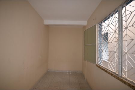 Quarto de casa para alugar com 1 quarto, 55m² em Campo Grande, Rio de Janeiro