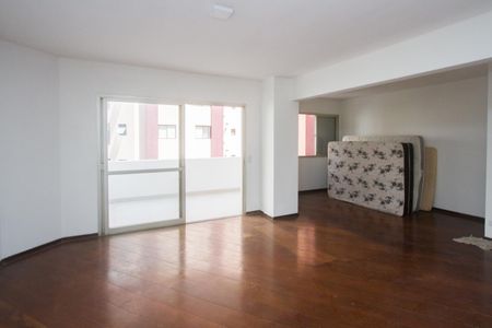 Apartamento à venda com 167m², 3 quartos e 2 vagasSala