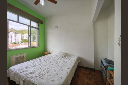 Apartamento à venda com 73m², 2 quartos e 1 vagaQuarto 2