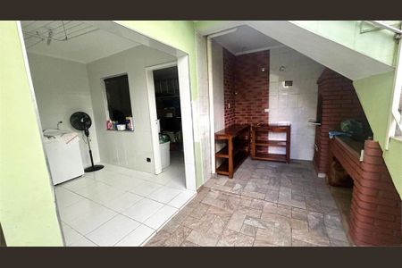 Casa à venda com 4 quartos, 200m² em Jardim Sonia, São Paulo