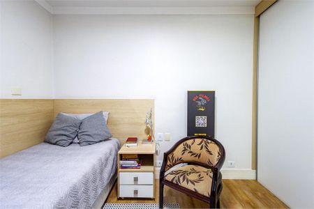 Apartamento à venda com 4 quartos, 220m² em Jardim da Saúde, São Paulo