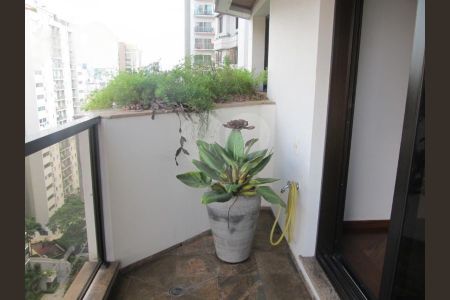 Apartamento à venda com 245m², 4 quartos e 3 vagas