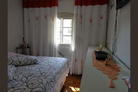 Casa à venda com 3 quartos, 180m² em Vila Santo Estefano, São Paulo