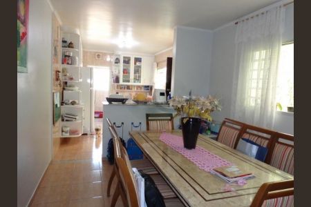 Casa à venda com 180m², 3 quartos e 3 vagas