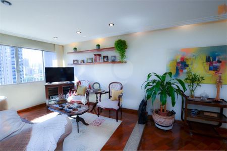 Apartamento à venda com 3 quartos, 103m² em Vila Olímpia, São Paulo