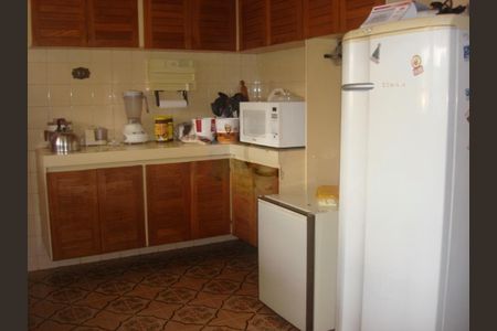 Casa à venda com 325m², 3 quartos e 3 vagas