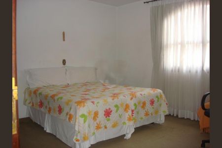 Casa à venda com 325m², 3 quartos e 3 vagas