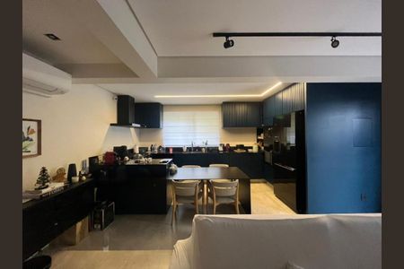 Apartamento à venda com 2 quartos, 110m² em Moema, São Paulo