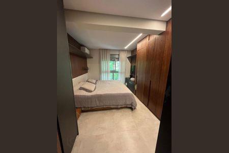Apartamento à venda com 2 quartos, 110m² em Moema, São Paulo