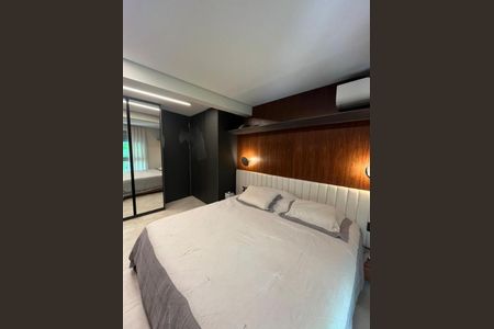 Apartamento à venda com 2 quartos, 110m² em Moema, São Paulo