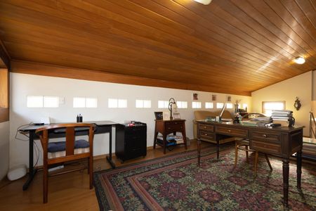 Casa de condomínio à venda com 500m², 4 quartos e 3 vagasEscritório 2