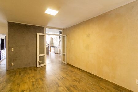 Casa à venda com 262m², 4 quartos e 4 vagas Casa à venda com 262m², 4 quartos e 4 vagasSala 3