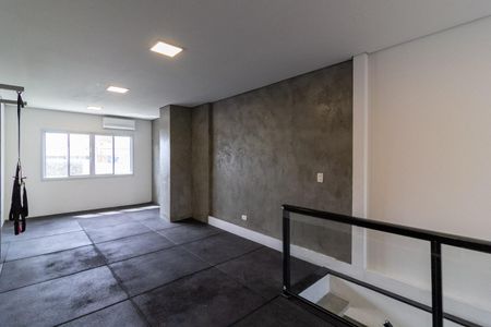 Casa à venda com 262m², 4 quartos e 4 vagas Casa à venda com 262m², 4 quartos e 4 vagasAcademia