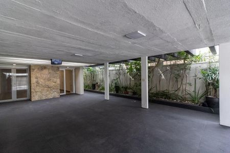 Casa à venda com 262m², 4 quartos e 4 vagas Casa à venda com 262m², 4 quartos e 4 vagasGaragem