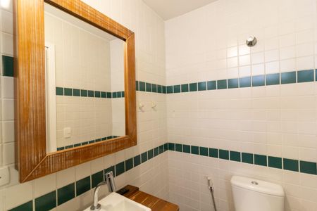 Casa à venda com 262m², 4 quartos e 4 vagas Casa à venda com 262m², 4 quartos e 4 vagasBanheiro da Suíte 2