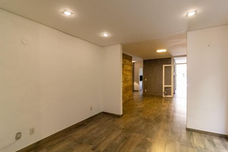 Casa à venda com 262m², 4 quartos e 4 vagas Casa à venda com 262m², 4 quartos e 4 vagasSala 2