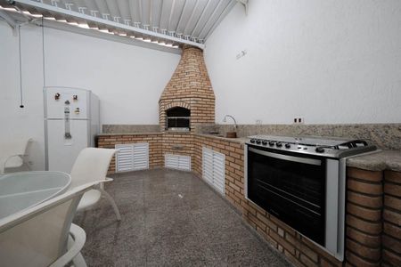 Casa à venda com 300m², 2 quartos e 2 vagasSalão de Festas