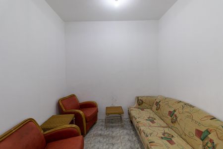 Casa à venda com 300m², 2 quartos e 2 vagas Casa à venda com 300m², 2 quartos e 2 vagasÁrea comum