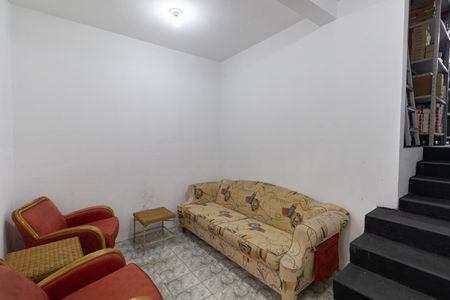 Casa à venda com 300m², 2 quartos e 2 vagas Casa à venda com 300m², 2 quartos e 2 vagasÁrea comum