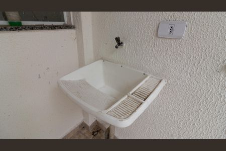 Casa à venda com 94m², 2 quartos e 1 vaga Casa à venda com 94m², 2 quartos e 1 vagaÁrea de Serviço