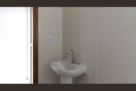 Casa à venda com 94m², 2 quartos e 1 vaga Casa à venda com 94m², 2 quartos e 1 vagaBanheiro da Suíte 1