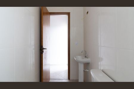 Casa à venda com 94m², 2 quartos e 1 vaga Casa à venda com 94m², 2 quartos e 1 vagaBanheiro da Suíte 1