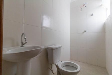 Casa à venda com 104m², 3 quartos e 2 vagas Casa à venda com 104m², 3 quartos e 2 vagasBanheiro 2
