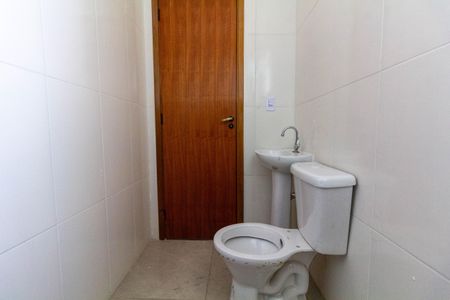 Casa à venda com 104m², 3 quartos e 2 vagas Casa à venda com 104m², 3 quartos e 2 vagasBanheiro 1