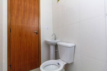 Casa à venda com 104m², 3 quartos e 2 vagas Casa à venda com 104m², 3 quartos e 2 vagasBanheiro 1