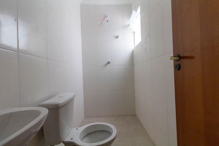 Casa à venda com 104m², 3 quartos e 2 vagas Casa à venda com 104m², 3 quartos e 2 vagasBanheiro 2