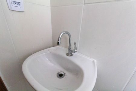 Casa à venda com 104m², 3 quartos e 2 vagas Casa à venda com 104m², 3 quartos e 2 vagasBanheiro 2