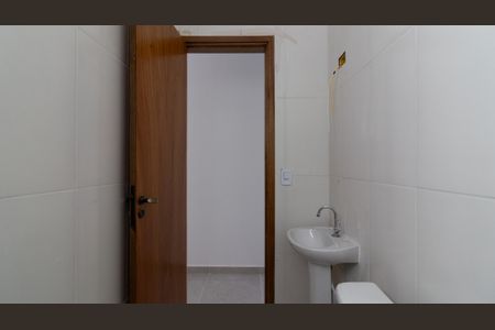 Casa à venda com 98m², 3 quartos e 2 vagas Casa à venda com 98m², 3 quartos e 2 vagasBanheiro 1