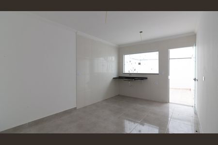 Casa à venda com 98m², 3 quartos e 2 vagas Casa à venda com 98m², 3 quartos e 2 vagasCozinha