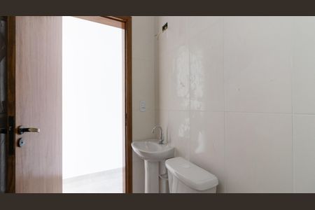 Casa à venda com 98m², 3 quartos e 2 vagas Casa à venda com 98m², 3 quartos e 2 vagasBanheiro 2