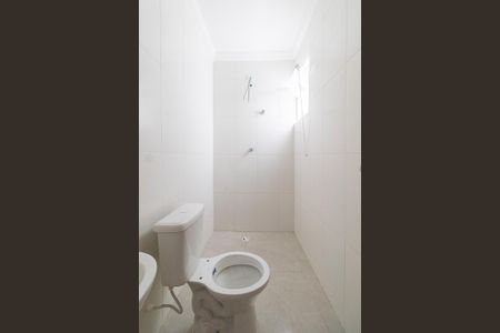 Casa à venda com 98m², 3 quartos e 2 vagas Casa à venda com 98m², 3 quartos e 2 vagasBanheiro