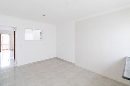 Casa à venda com 98m², 3 quartos e 2 vagas Casa à venda com 98m², 3 quartos e 2 vagasCozinha