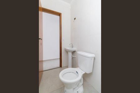 Casa à venda com 98m², 3 quartos e 2 vagas Casa à venda com 98m², 3 quartos e 2 vagasBanheiro