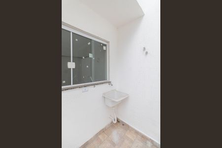 Casa à venda com 98m², 3 quartos e 2 vagas Casa à venda com 98m², 3 quartos e 2 vagasÁrea de Serviço