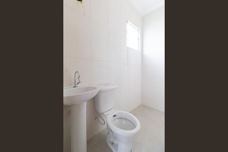 Casa à venda com 98m², 3 quartos e 2 vagas Casa à venda com 98m², 3 quartos e 2 vagasBanheiro Suíte