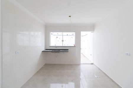 Casa à venda com 98m², 3 quartos e 2 vagas Casa à venda com 98m², 3 quartos e 2 vagasCozinha