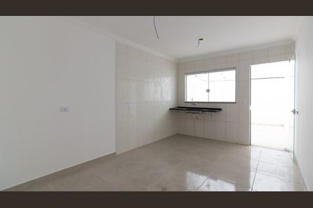 Casa à venda com 95m², 2 quartos e 2 vagas Casa à venda com 95m², 2 quartos e 2 vagasCozinha