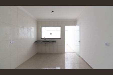 Casa à venda com 95m², 2 quartos e 2 vagas Casa à venda com 95m², 2 quartos e 2 vagasCozinha
