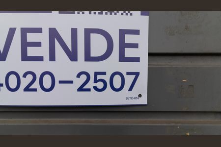 Casa à venda com 95m², 2 quartos e 2 vagas Casa à venda com 95m², 2 quartos e 2 vagasPlaquinha