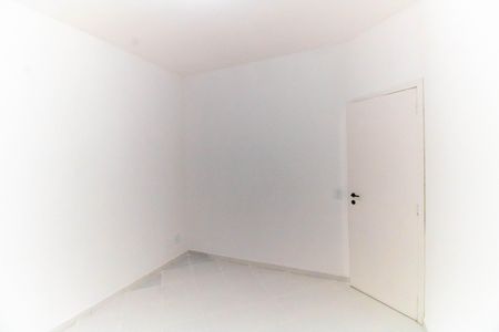 Quarto de casa de condomínio para alugar com 1 quarto, 45m² em Engenho do Mato, Niterói